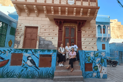 From Delhi: 2 Days Jaipur Sightseeing Tour By Car