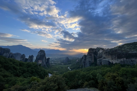 Desde Atenas: Excursión de un día en tren al Monasterio de Meteora