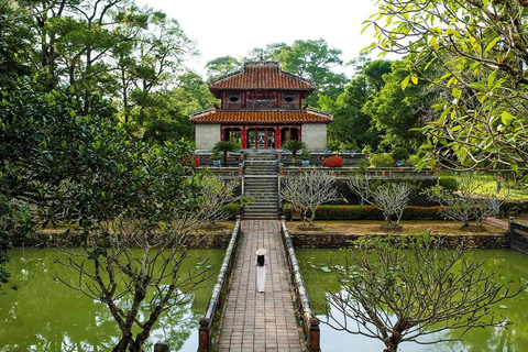 Hue Royal Tombs Tour: Visit 3 Best Tombs of Nguyen 's Kings Hue Royal Tombs Tour: Visit 3 Best Tombs of Nguyen Emperors