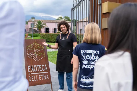 Ragalna: Cata de vinos del Etna con comida siciliana