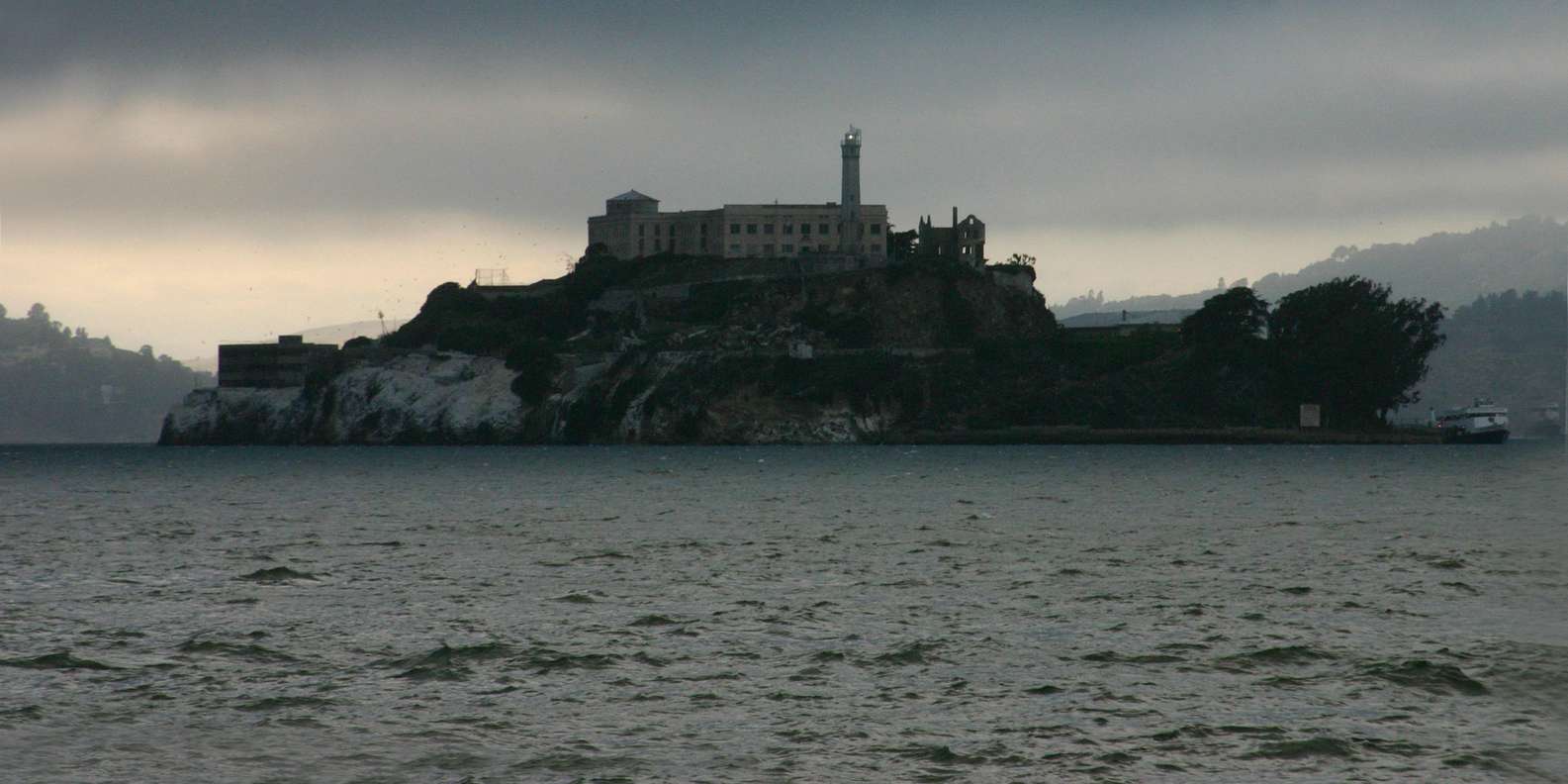 San Francisco: Alcatraz Jailhouse Night Tour - gallery image
