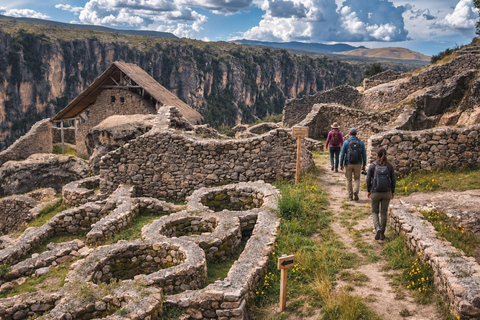 Cusco: Taqrachullo & Ancient K'ana Sites Day Trip