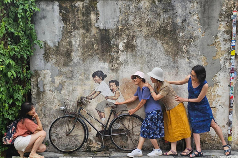 Heritage &amp; Henna: 3-Hour Walking Tour in George Town