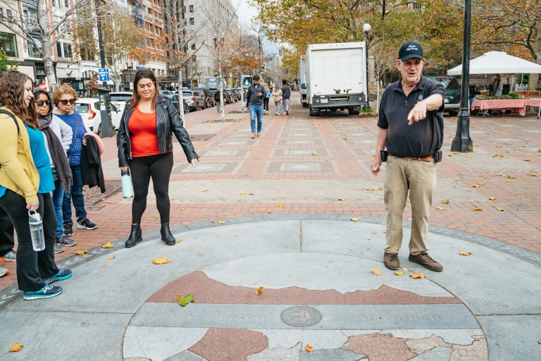 Boston: 2-godzinna wycieczka powrotna i wycieczka piesza Freedom Trail