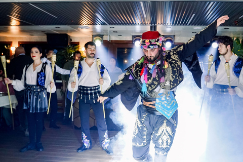 Istanbul: Luxury Dinner Cruise Pickup Include Menu + Soft drinks + Meeting point