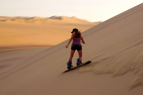 Von Huacachina: Sonnenuntergang + Sandboard und Buggy in den DünenAb Ica: Buggy-Tour durch die Huacachina-Wüste