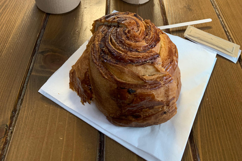 Liverpool: Albert Dock & Cavern Quarter Walking Food Tour