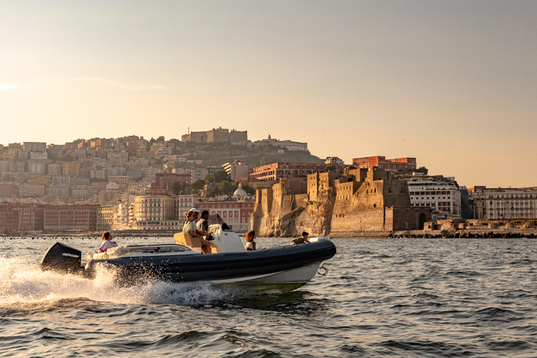 Ischia and Procida: tour in barca giornaliero da Napoli Ischia and Procida: private daily boat tour