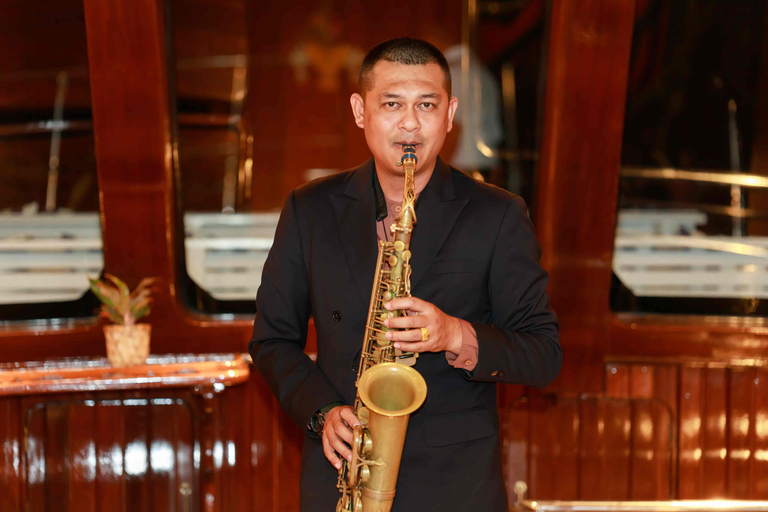 Bangkok: Horizon Yacht Dinner Cruise