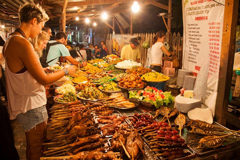 Luang Prabang: Night Market Private Food Tour and BBQ Dinner