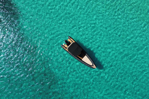 Naousa : Découvrez les joyaux cachés de Paros lors d'un tour en bateauVisite privée d'une jounée