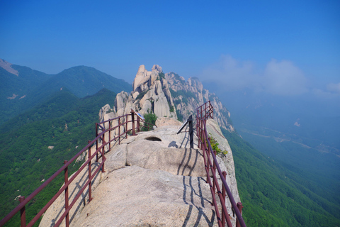 Seoul: Mt Seoraksan, Naksansa & Naksan Beach Private Tour