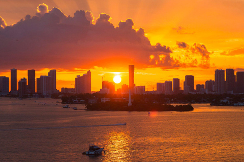 Miami: Rejs o zachodzie słońca po zatoce Biscayne i South Beach