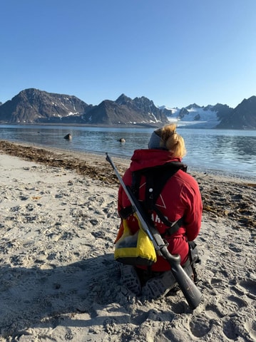 Longyearbyen: Hike to the Arctic Fjords