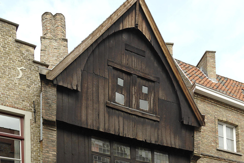 Bruges: Hidden Gems Guided Walking Tour with a Local