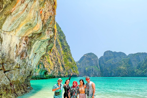 Krabi: Private Long-Tail Boat Tour to Hong Island