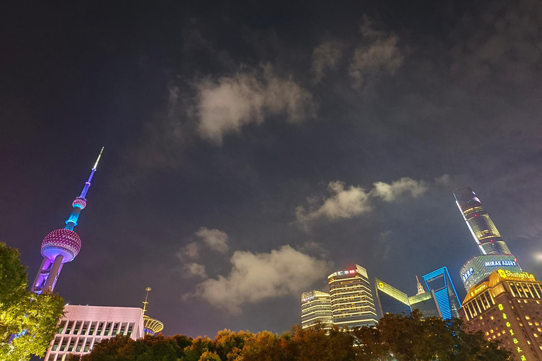 Shanghai: Full-Day Itinerary with Jing'an Temple & The Bund