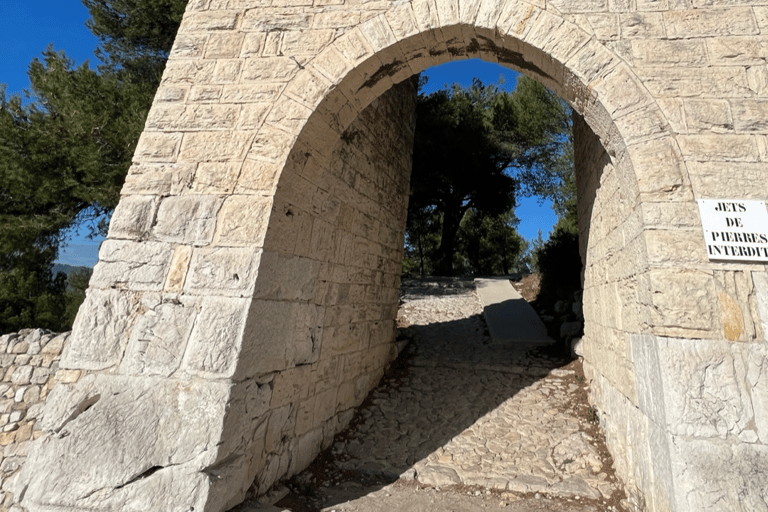 Marseille - Allauch: between tradition, history and natureMarseille - Allauch: Public