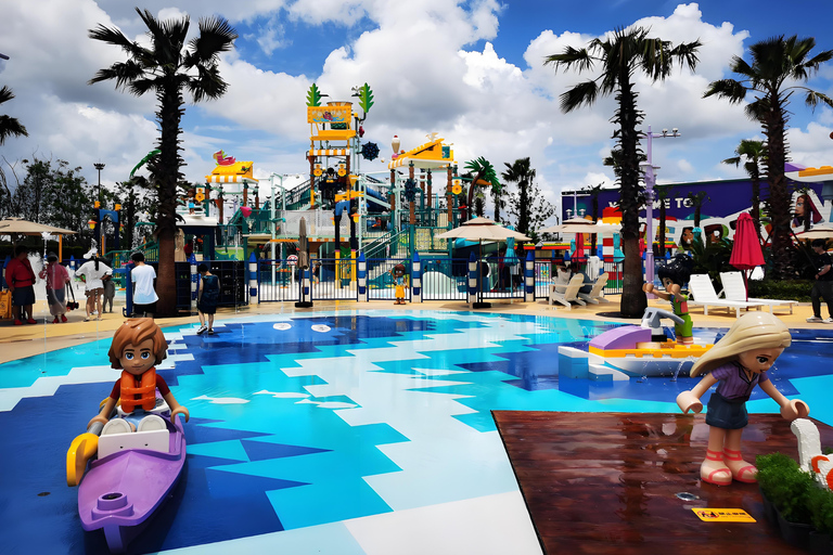 Shanghai: LEGOLAND Shanghai Resort Ticket Private Photography Service (Price per hour)