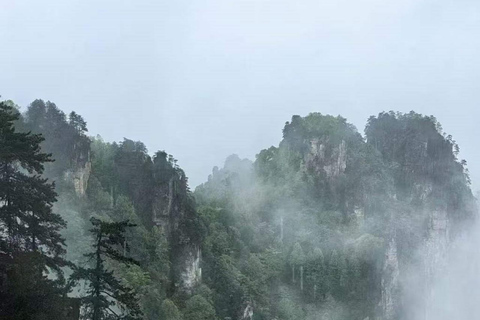 Zhangjiajie: 4-Day Private Tour with Hotel & Train Ticket package4_38seat