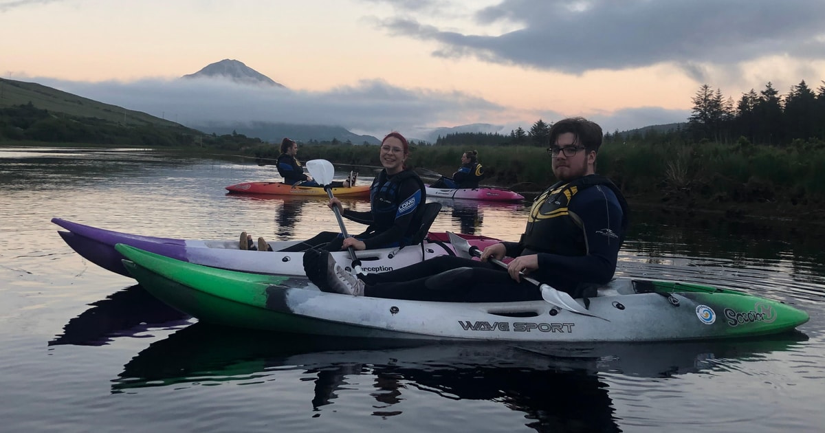 Donegal Excursión en Kayak al Atardecer en el Lago Dunlewey GetYourGuide