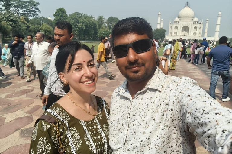 Agra: Taj Mahal and Mausoleum Skip-the-Line Guided Tour Tour with Local Expert Tour Guide Only
