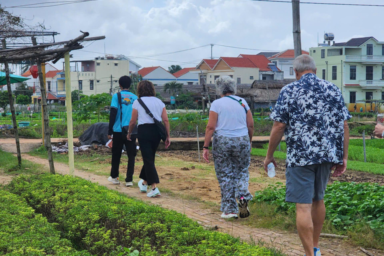 Chan May hamn/ Tien Sa hamn Rundresa Da Nang &amp; Hoi An höjdpunkterPRIVAT TUR med A/C MODERN BIL eller VAN