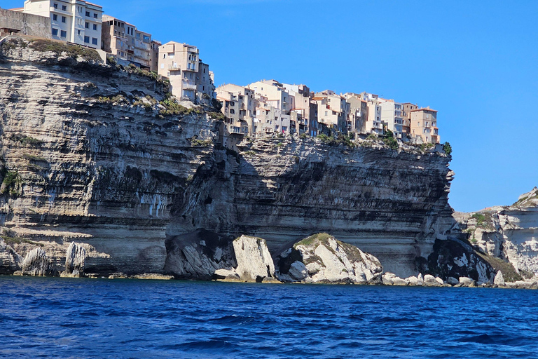 Bonifacio by sailboat 7h: Luxury, Relaxation and Sublime Landscapes Bonifacio by sailboat 7h: Luxury, Relaxation, and Sublime Landscapes