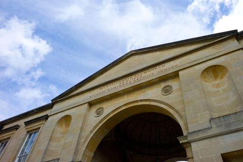 Best of Oxford: Private Walking Tour with a LocalPrivate City Walking Tour - 3Hr