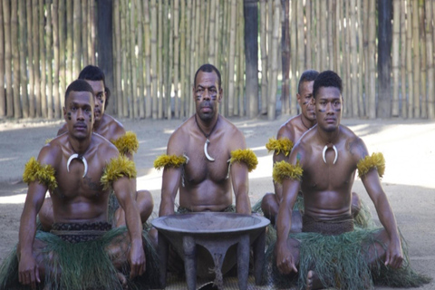 Fidżi: wieczorna wycieczka po wiosce z kolacją i show