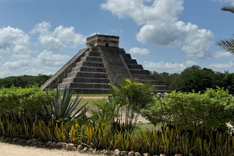 Chichén Itzá: Private Tour (Mittagessen in Valladolid &amp; Cenote)