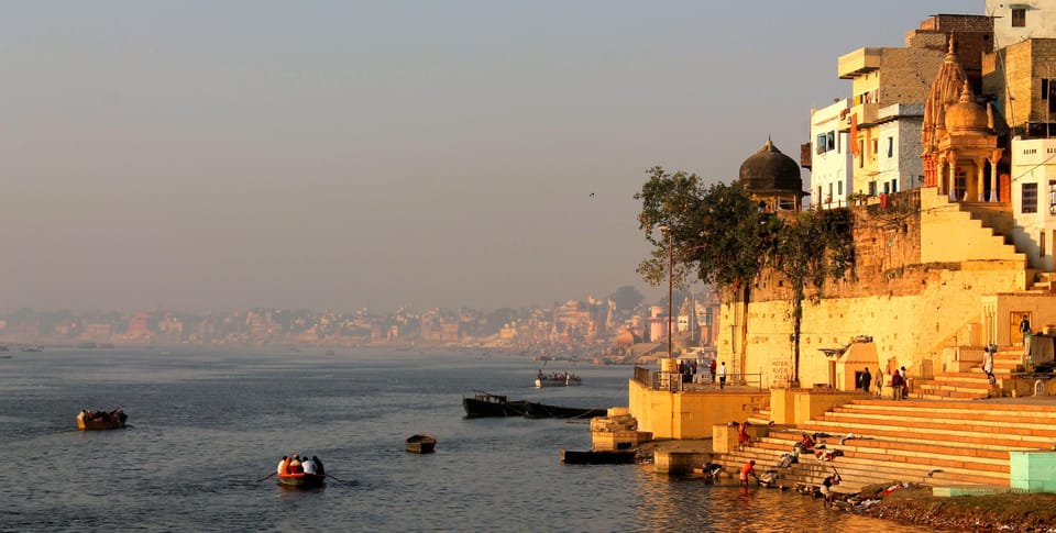 Varanasi,- Morning Varanasi Short Tour with Boat Ride - Housity