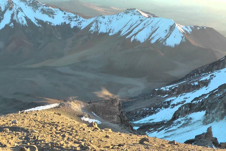 Desde Arequipa || Excursión de 2 días al volcán Chachani