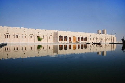 Doha: Scheich Faisal Museum und Kamelrennbahn Tour
