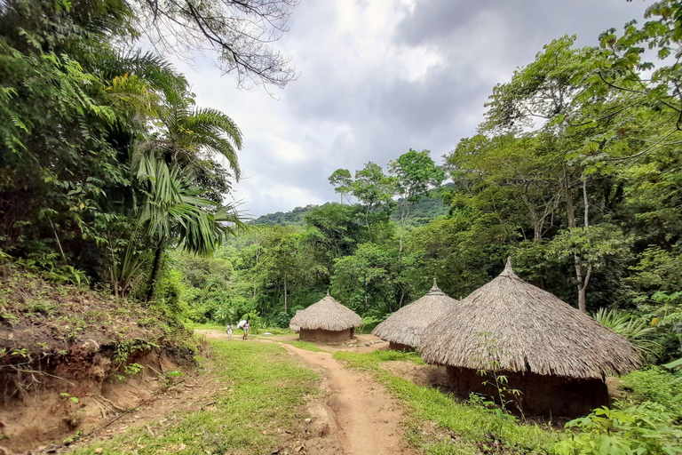 Santa Marta: 1-Day Kogui Indigenous Experience with Waterfall Santa Marta: 1-day Kogui Indigenous Experience with waterfall.