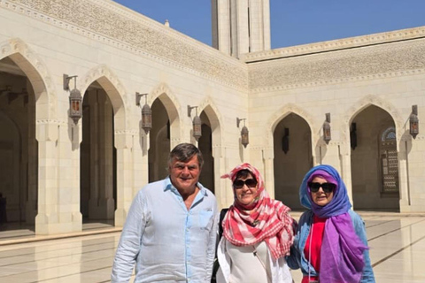 Muscat: Visit Grand Mosque, Nakhal Fort & Hot Spring Tour