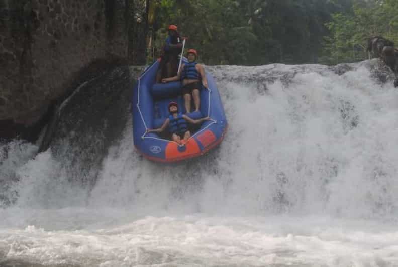 Bali: rafting na rzece Telaga Waja i świątynia Besakih