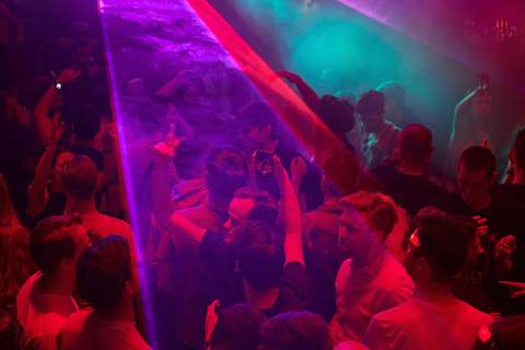 索菲亚：跨年串酒吧之旅索非亚：新年酒吧串游之旅