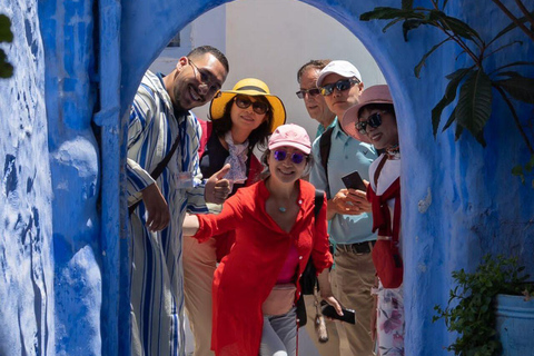 Entdecke die blaue Magie: Ein ganzer Tag in Chefchaouen & Akchour