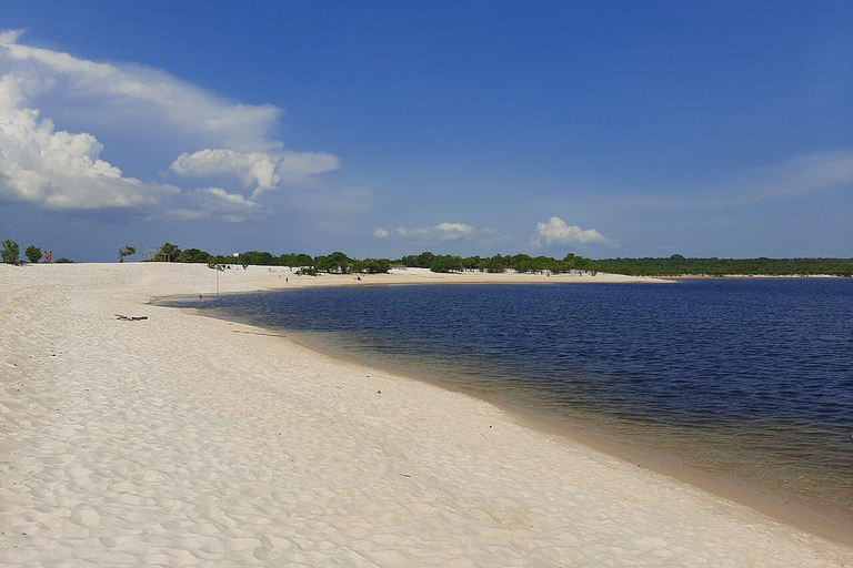 Tour of the beaches and communities of the Arapiuns River