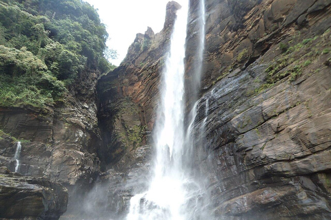Kandy: 2-Day Adam's Peak Sunrise Hike and Waterfalls Tour