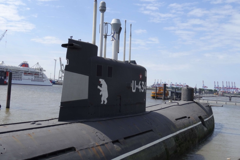 U-Boot Museum & Oorlogsgeschiedenis Privérondleiding in Hamburg2 uur: U-Boot Museum en wandeltocht uit de Tweede Wereldoorlog