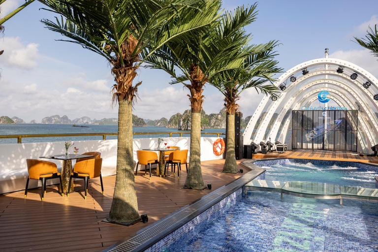 Ho Chi Minh City Half-Day Hidden Gems: Canals & Landmarks