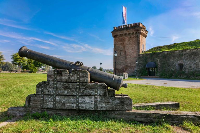 探索克罗地亚东部：葡萄酒、自然和遗产私人观光