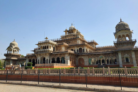 Jaipur : visite guidée privée d&#039;une journée ou d&#039;une demi-journée en voitureVisite d&#039;une journée en voiture avec chauffeur, guide et billets d&#039;entrée