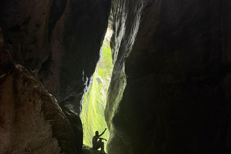 Bogotá: Tropical Valleys & Hidden Falls Motorcycle Tour