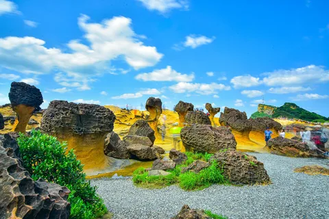 Northern Taiwan Private Adventure: Yehliu, Jiufen, & Pingxi