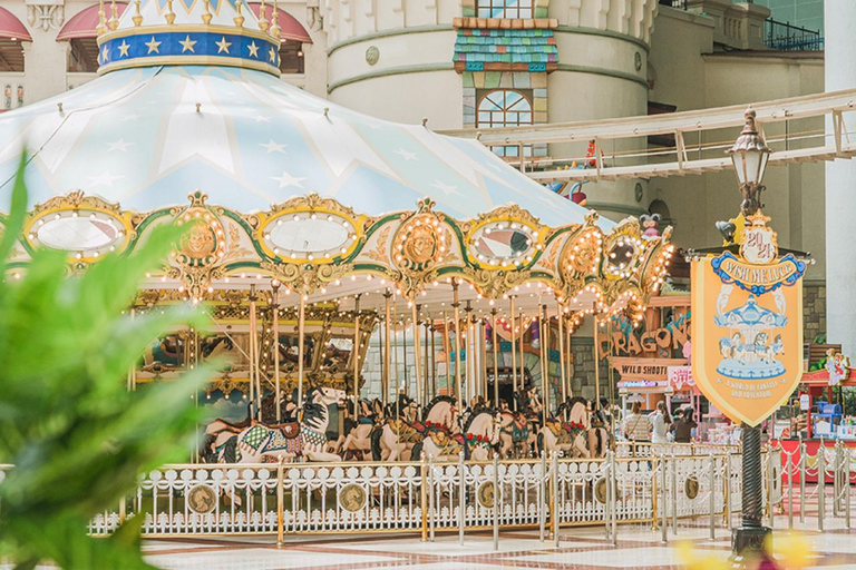 Seoul: Lotte World 1 Day Pass + Korean School Uniform Rental [Group of 3 persons]