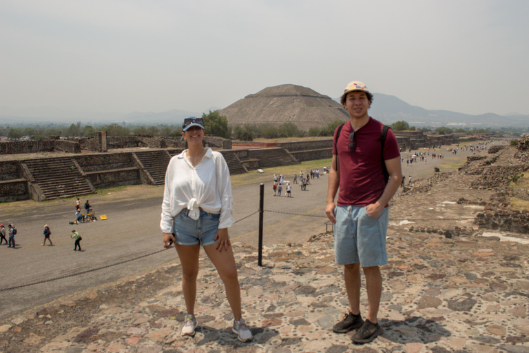 Teotihuacan tour+ontbijt in grot+ophaalservice van CDMX