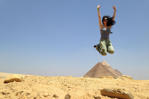 Depuis le Caire : visite privée pyramide, musée et bazar